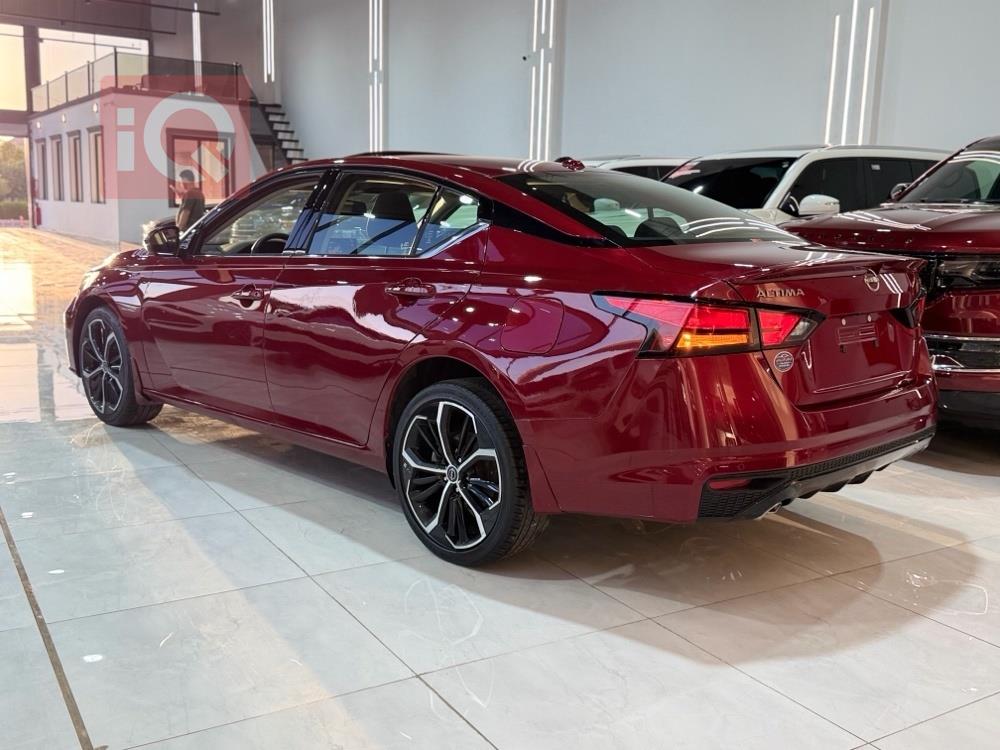 https://cdn.iqcars.io76be3769-5cb8-4bbf-a29e-749b8c878eb5_7.jpg